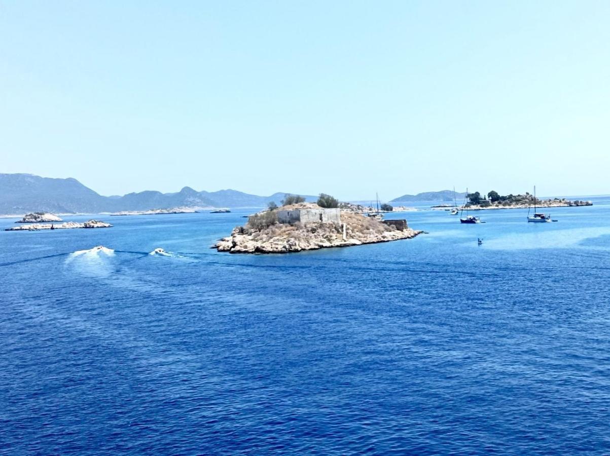 Chroma Kastellorizo Villa Meyísti Exteriör bild